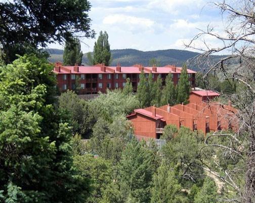 Crown Point Resort